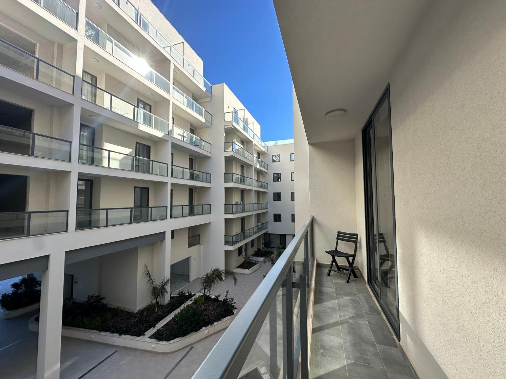New, Airy And Spacious Apartment In Mellieħa Esterno foto