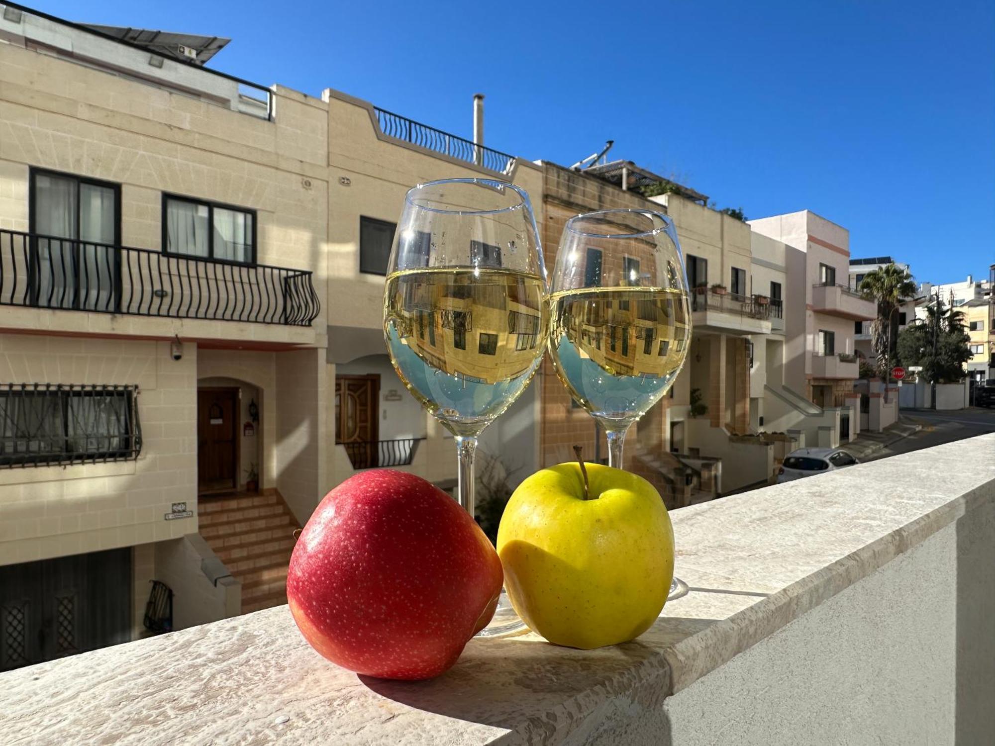 New, Airy And Spacious Apartment In Mellieħa Esterno foto